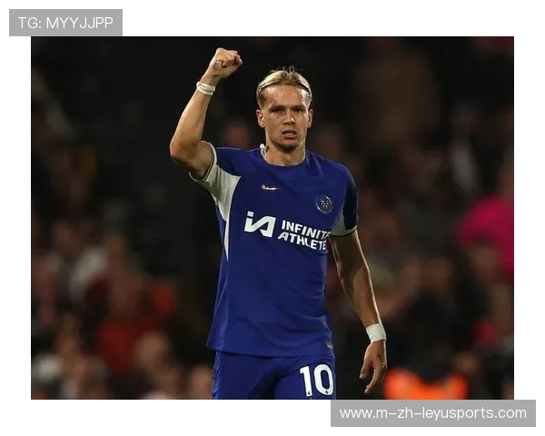 切尔西边路直塞穿越防线完成破门，呈现顶级战术魅力